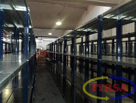 Estantería para almacenes